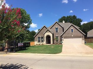 3835 Winding Forest Ln, Grand Prairie, TX 75052