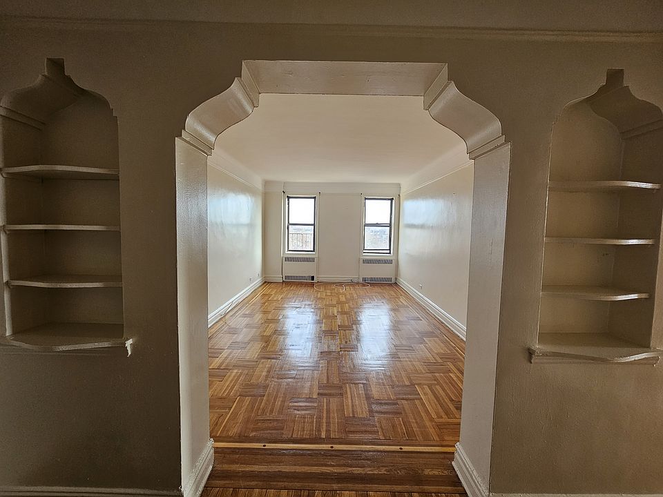 2nd image of 620 Troy Ave #1