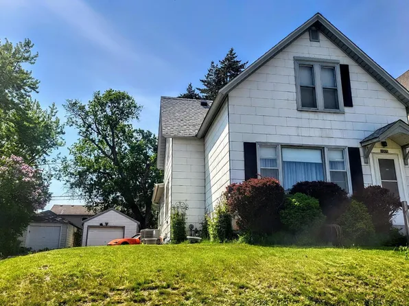 1005 Galtier St, Saint Paul, MN 55117