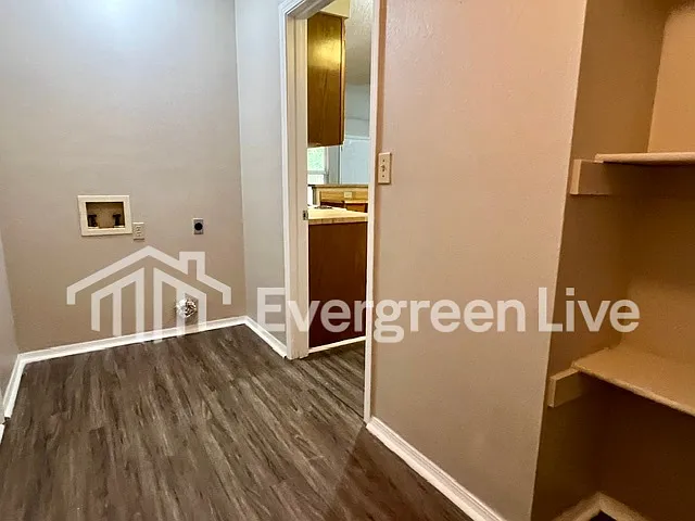 103 Barnsbury Ct — Photo 12