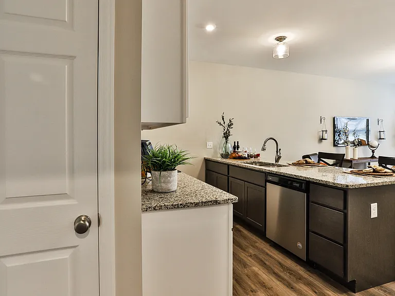 Creekside Landing — Photo 12