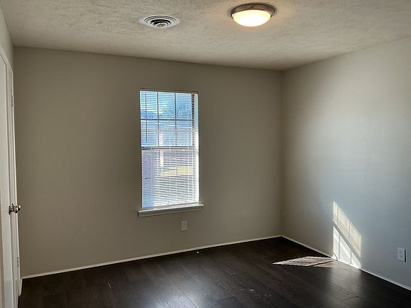 5th image of 294 Tinker Hill Cv APT C