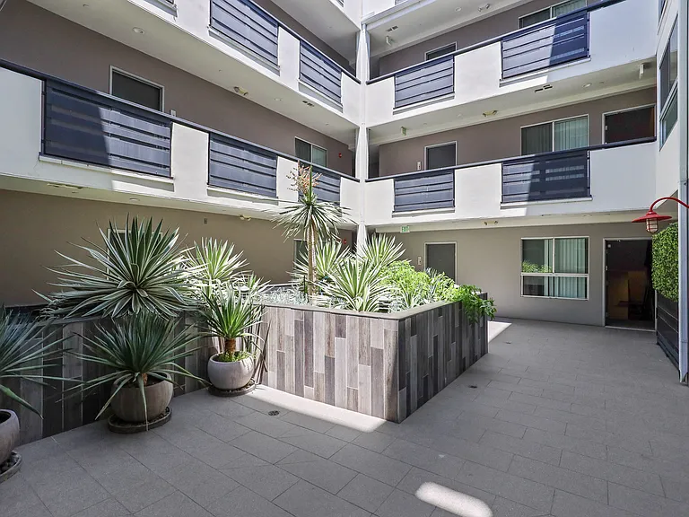 Lower Level Brockton Manor Courtyard