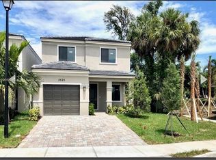 3525 NW 1st St, Pompano Beach, FL 33069