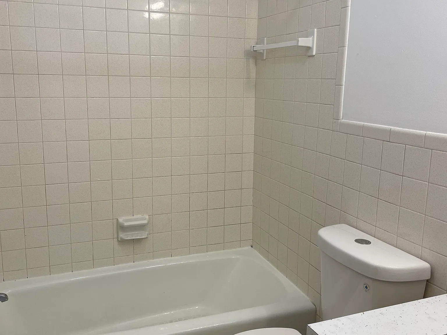 2 bed, 980 sqft, $1,200 — Photo 4