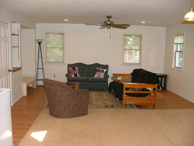 742 Meigs St — Photo 3