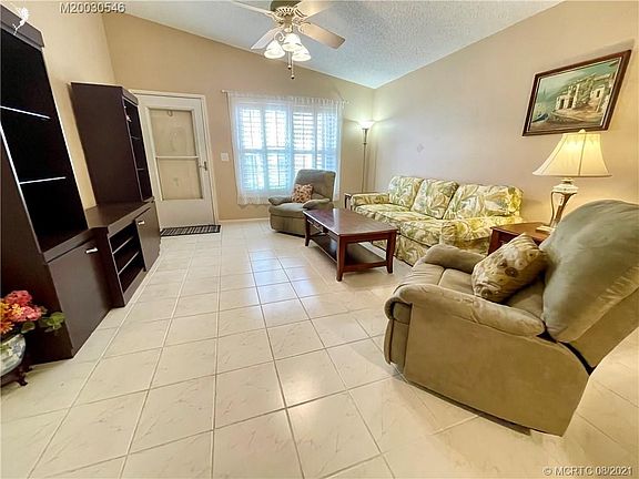 4th image of 7996 SE Villa Cir #2708