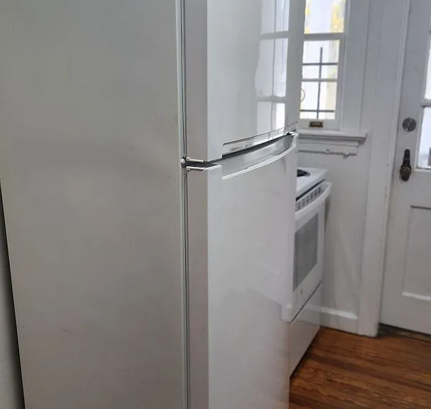 charming 2-bedroom, 1-bath upstairs rental — Photo 4
