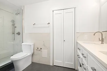 Rented by New York Casas Ltd.