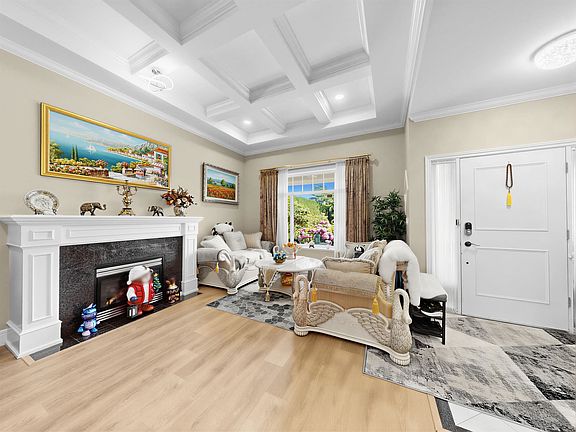 3rd image of 77371 Lindsay Rd