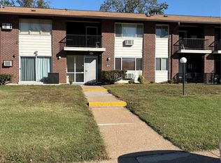 7407 Sieloff Dr APT F, Hazelwood, MO 63042