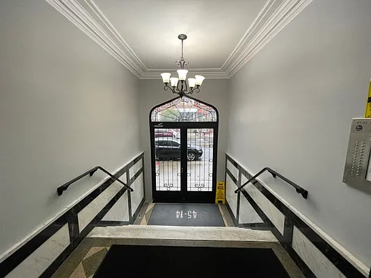 Rented by Prime Realty | media 21