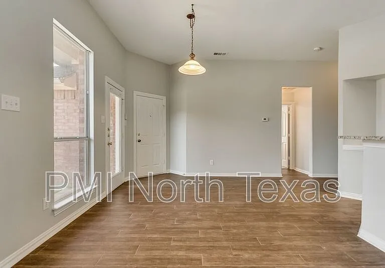 4911 Lakeland Dr — Photo 11