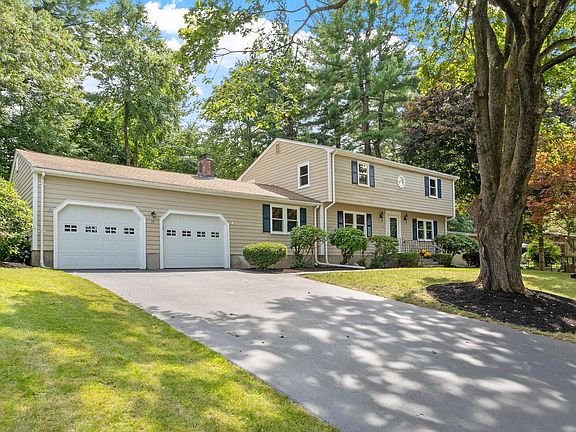2nd image of 35 Longfellow Rd