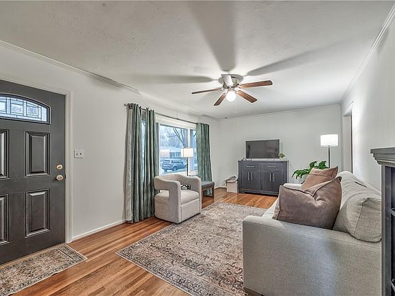 4th image of 7243 Dearborn St