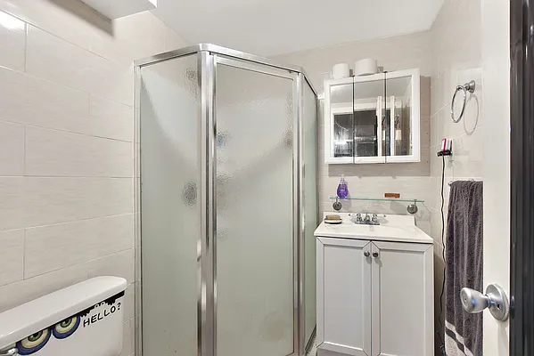 Sold by Re/Max In The City | media 9