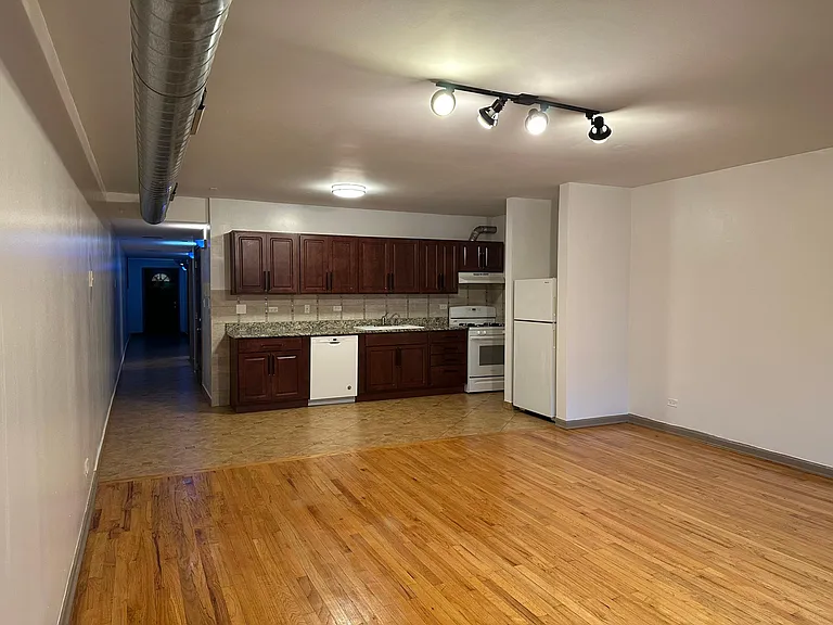 2106 N Albany Ave #GROUND LEVEL — Photo 6