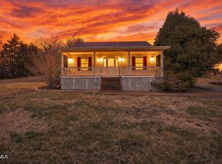 510 Kinser Park Ln, Greeneville, TN 37743