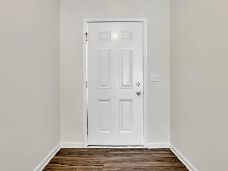 241 Sunstone Ln — Photo 6