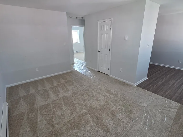 5213 Kennebeck Ave #4 — Photo 2