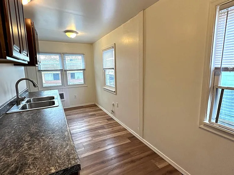 277 S Potomac St #3 — Photo 15