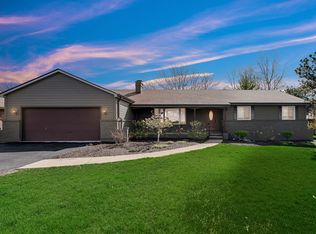 85 Larch Rd, Frankfort, IL 60423