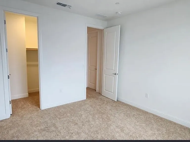 1490 Spanish Oak Ave — Photo 15