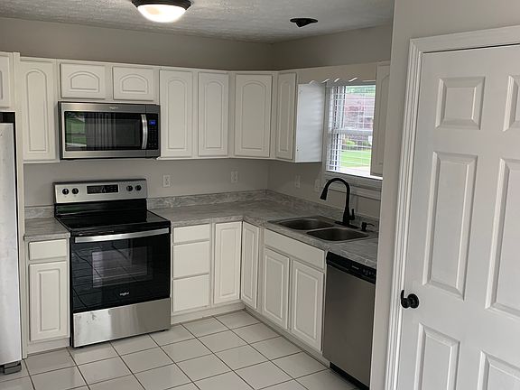 2nd image of 1407 Glenwood Ave #9