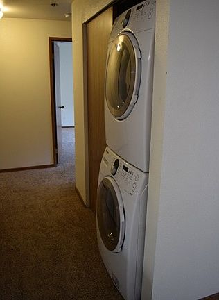 5th image of 1522 NE 175th St Unit 201