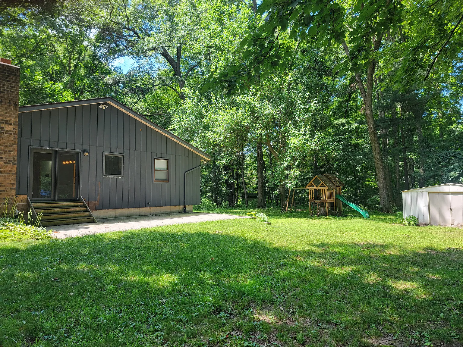 2 bed, 856 sqft, $1,850 — Photo 3