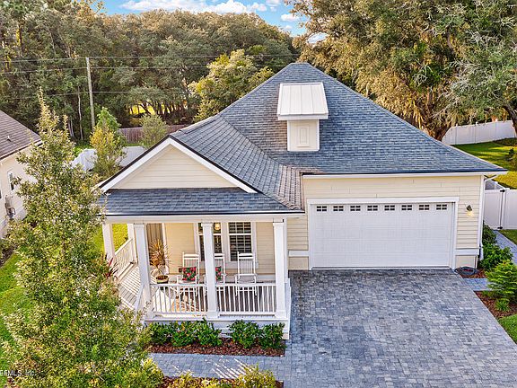 2nd image of 1561 Coastal Oaks Cir W
