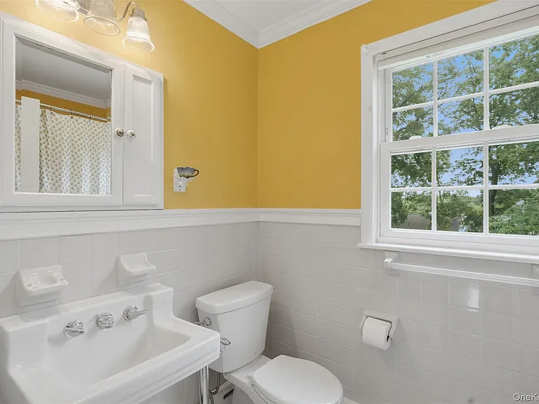 7 Lookout Ave — Photo 30