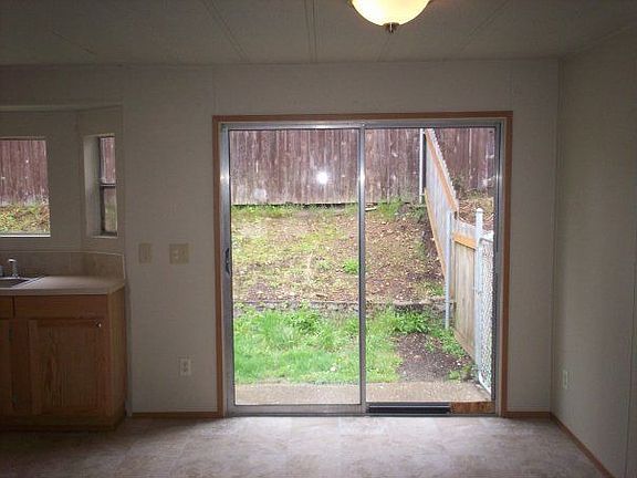2nd image of 3917 20th Street Pl SE