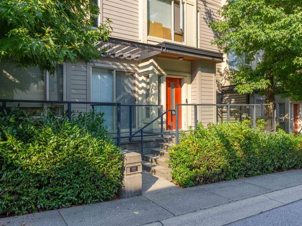 9229 University Cres #32, Burnaby, BC V5A 4Z2