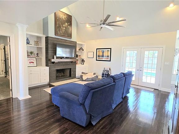 5th image of 107 Primrose Dr