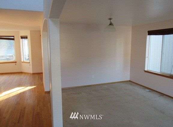 2nd image of 12907 82nd Avenue Ct E