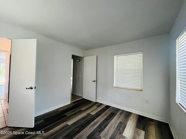 545 Nora Ave — Photo 8