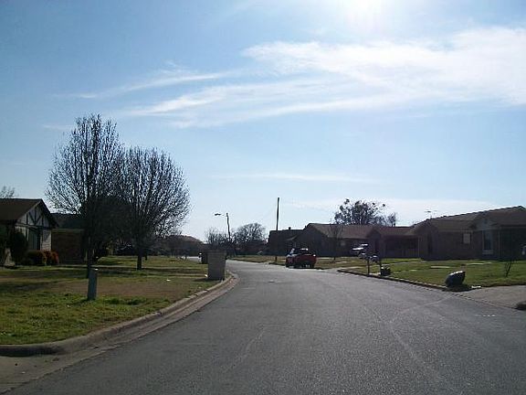 5th image of 1008 Cottonwood Trl