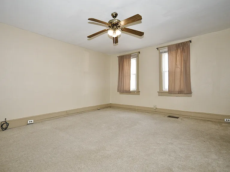 54 S 19th St #1 — Photo 10