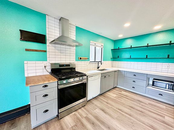 4th image of 384 Explorer Ct APT 4