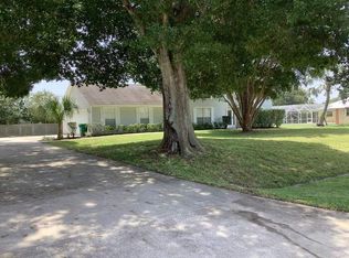 1950 SE Tickridge Rd, Pt Saint Lucie, FL 34952