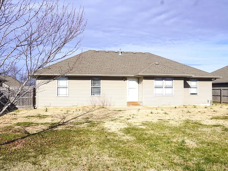 2504 W Cover Dr — Photo 24