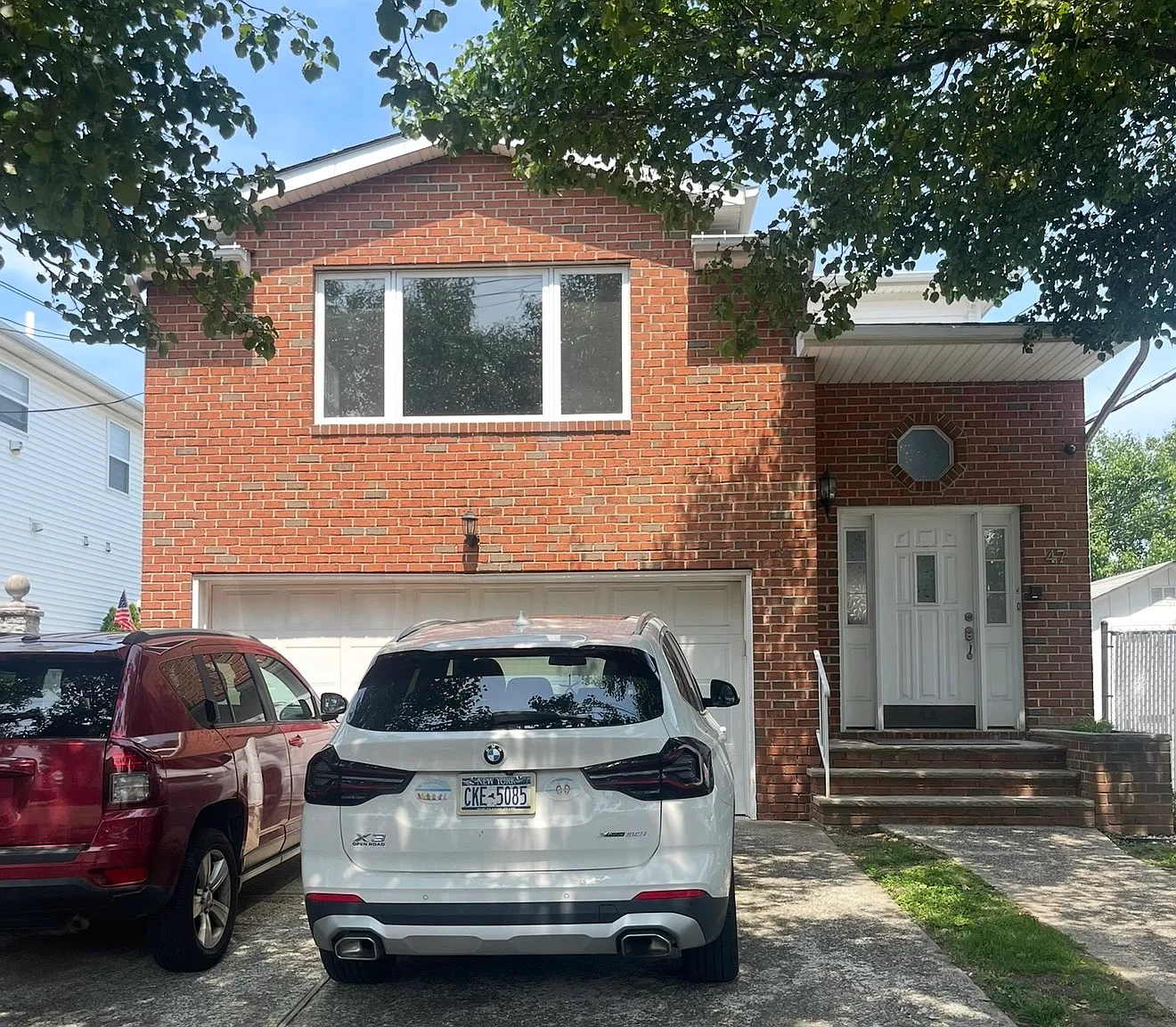 2 bed, 650 sqft, $2,400 — Photo 1