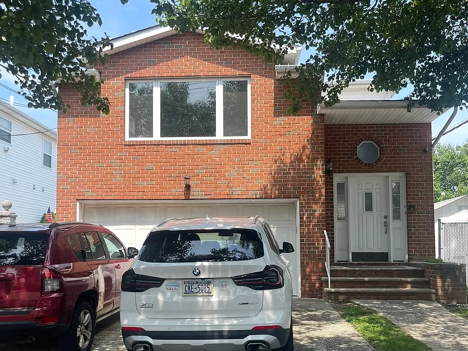 47 Lion St #1B