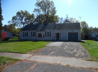 817 W 63rd Ave, Merrillville, IN 46410