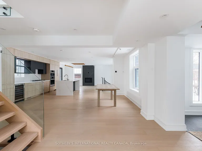 159 Humbervale Blvd — Photo 3