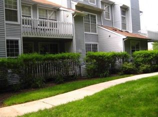55 Eagles Notch Dr #28, Englewood, NJ 07631