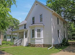 1208 8th St E, Menomonie, WI 54751