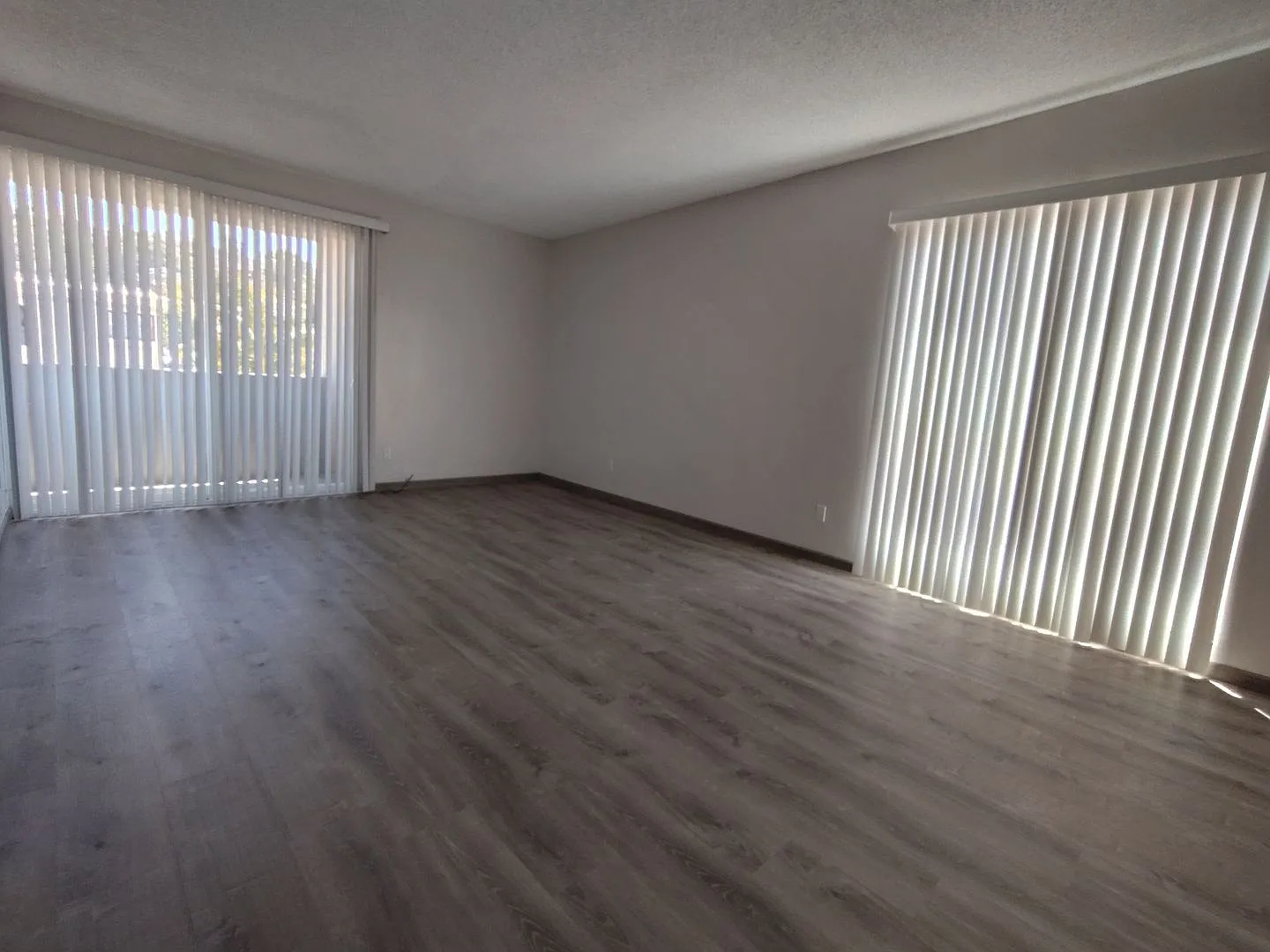 Herschel Apartments — Photo 4