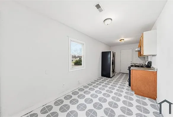 133 Saint Thomas Ln — Photo 6